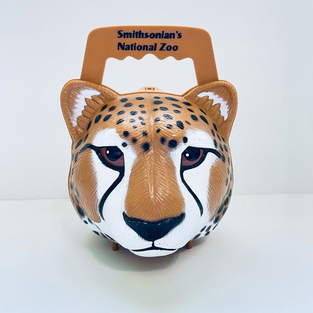 Vintage Smithsonian's National Zoo Kid’s Plastic Reusable Lunch Box Cheetah Face